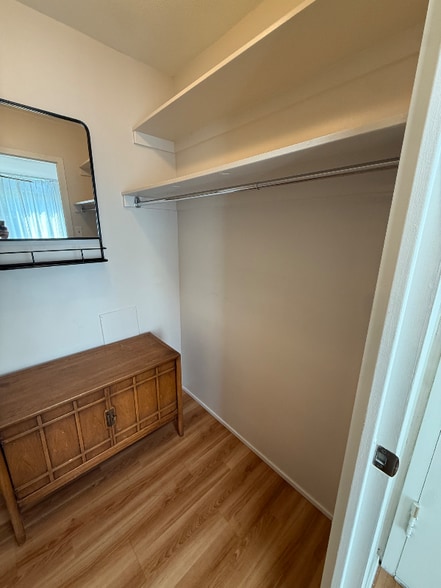 Building Photo - 955 Eudora St