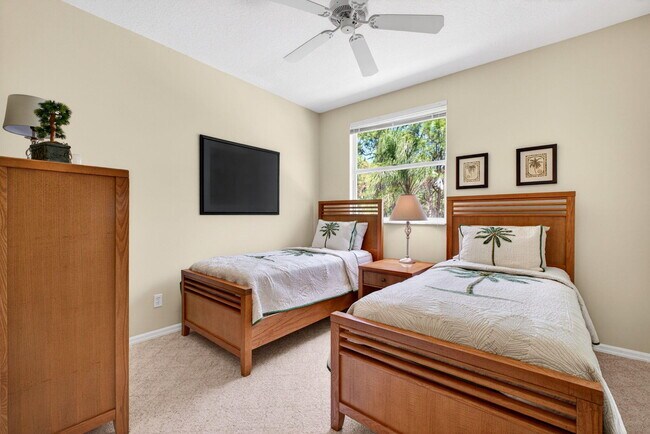 Building Photo - 6483 Wild Olive Ln