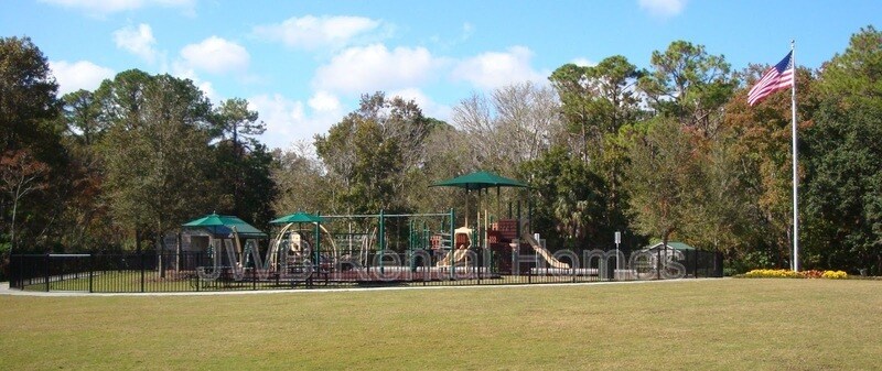 Building Photo - 1655 The Greens Way