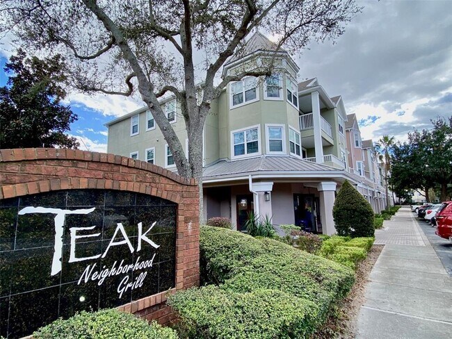 Building Photo - 3468 Soho St