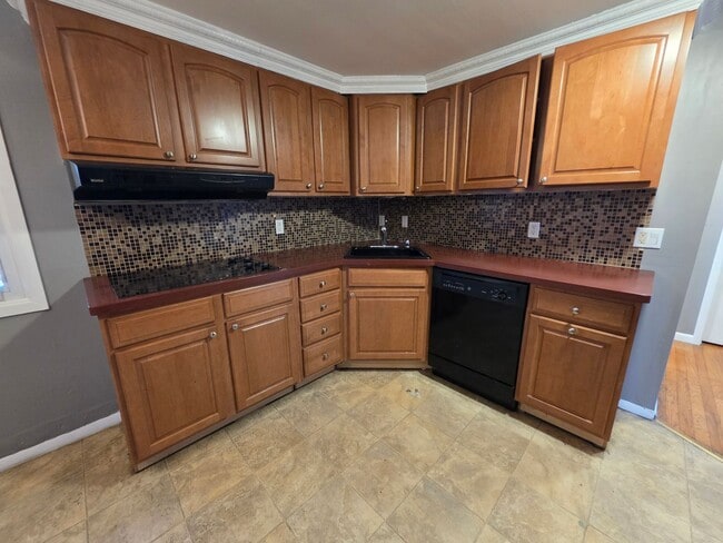 Building Photo - 2 Bedroom Apartment - Newburgh, NY