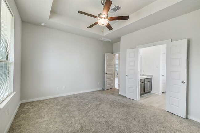Building Photo - 2734 Pheasant Hl Ct
