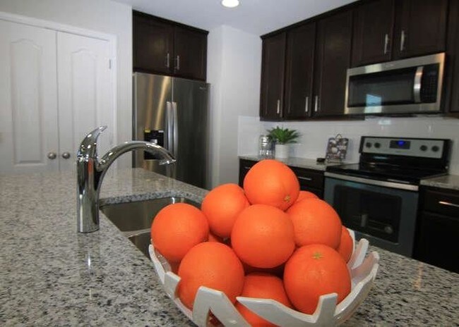 Building Photo - 718 Tinton Falls Ln