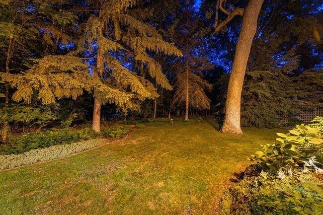 Building Photo - 824 N 66th St