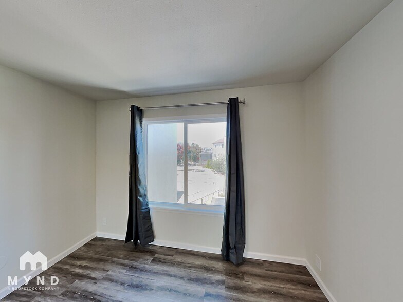 Building Photo - 240 Athol Ave