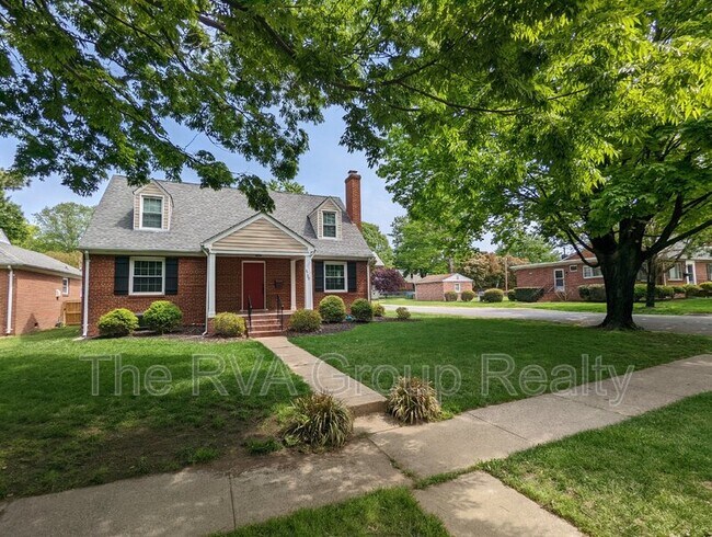 Building Photo - 4700 Augusta Ave