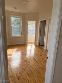 Building Photo - 609-611 S 19th Street Unit 2