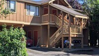 Building Photo - 428 Stow Ave S