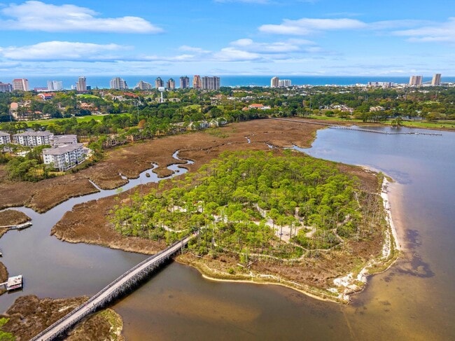 Building Photo - 8983 Heron Walk Dr