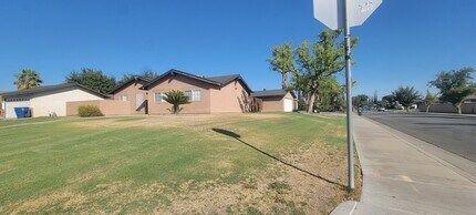 Building Photo - 3512 S Half Moon Dr