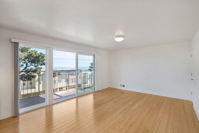 Building Photo - 67 Parkridge Dr