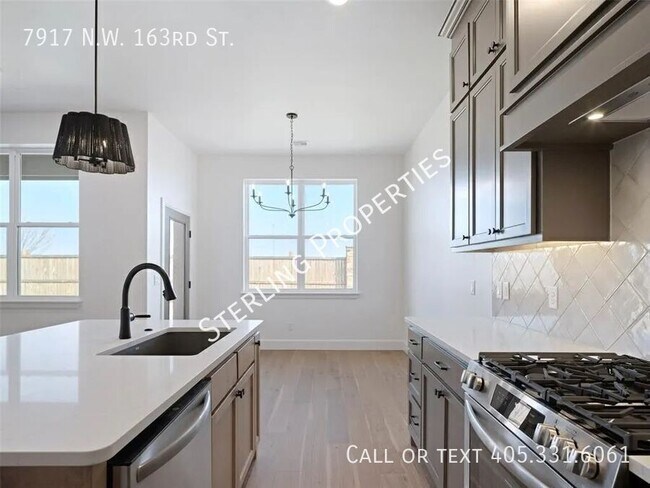 Building Photo - 7917 NW 163rd St