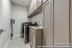 Building Photo - 203 Nogalitos St