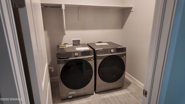 Building Photo - 150 Pinos Altos Trl