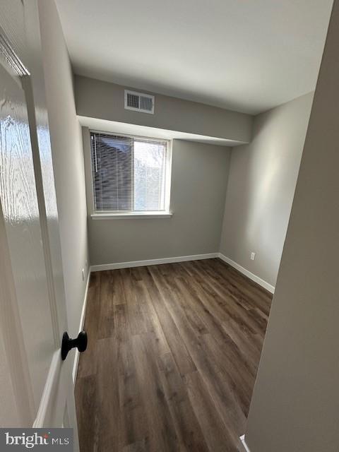 Building Photo - 1319 Valley Dr