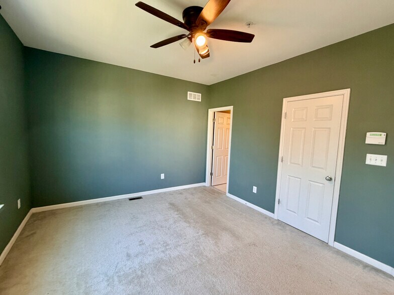Bedroom 2 - 3744 Green St