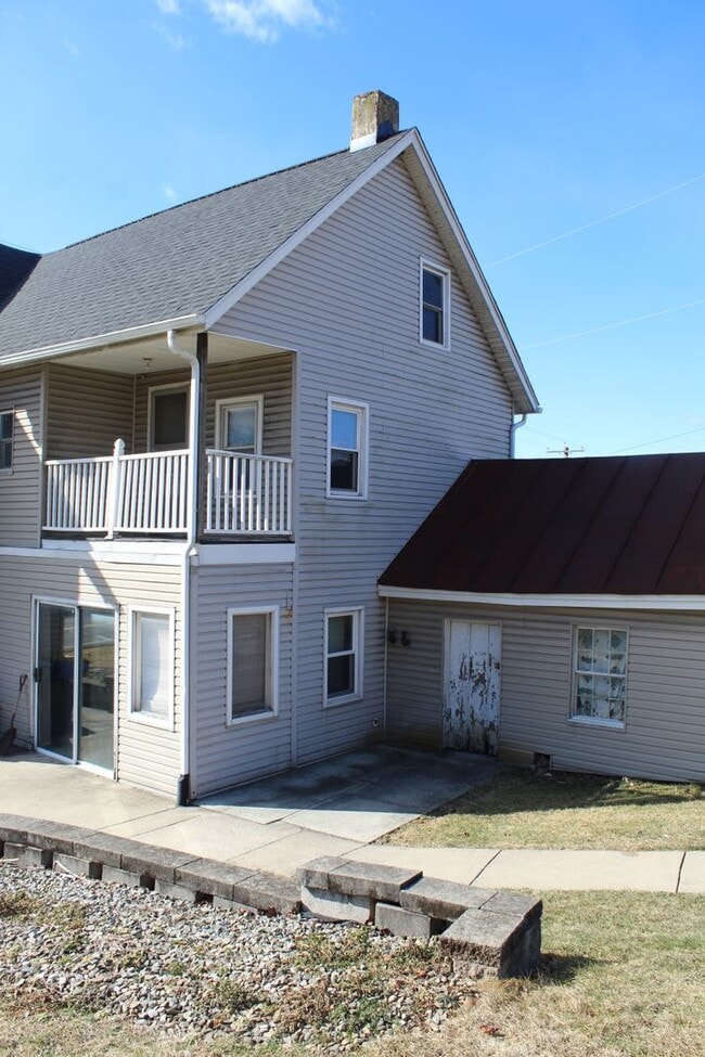 Building Photo - 2 story apartment