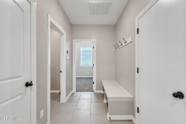 Building Photo - 1644 Folkstone St