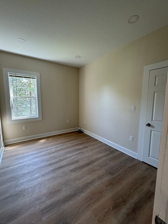 Building Photo - 180 Richmond St