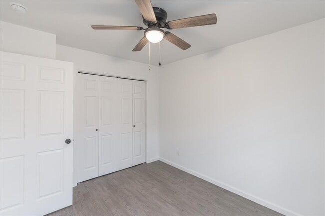 Building Photo - 531 Parkhill Cir