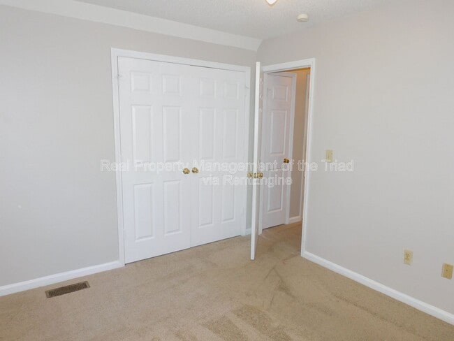 Building Photo - 1805 Cody Ave