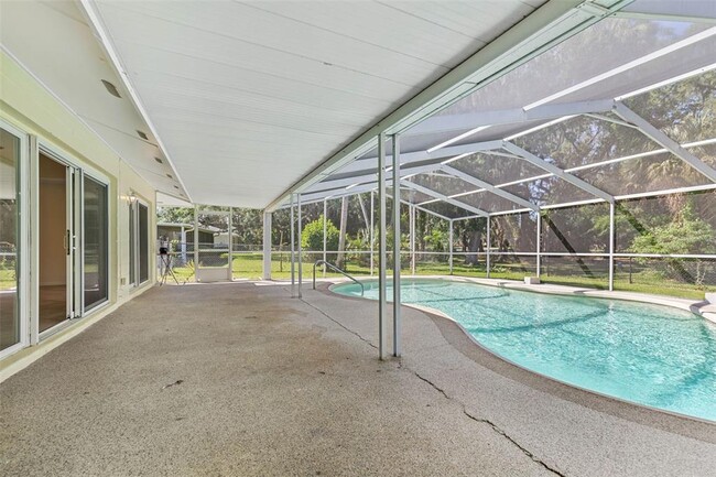 Building Photo - 9 Crompton Pl