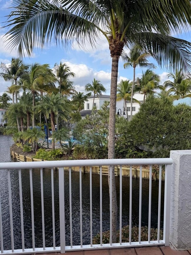 Building Photo - 3085 NE 208th Terrace