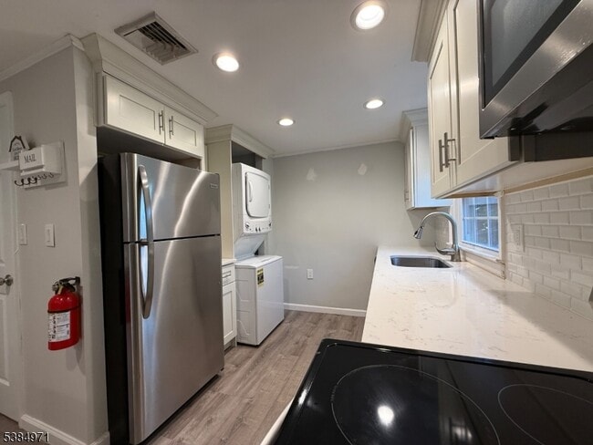 Building Photo - 200 N Lehigh Ave