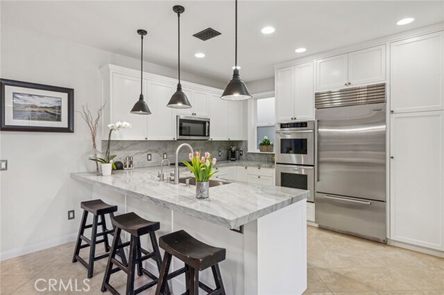 Building Photo - 610 Marigold Ave