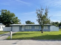 Building Photo - 1515 Sawyerwood Ave