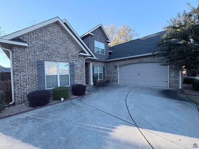 Building Photo - 110 Sandringham Ct