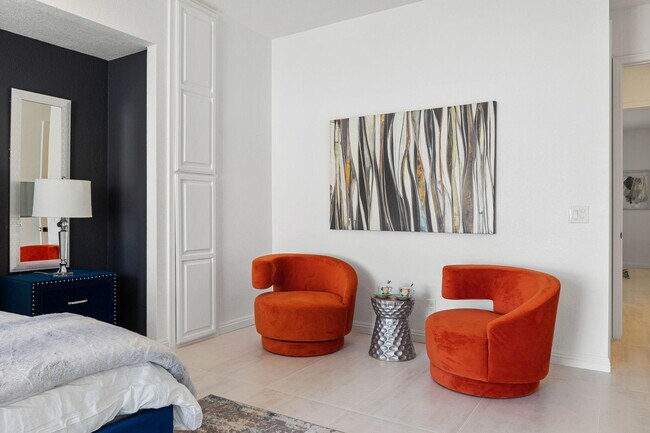 Building Photo - 47215 Heliotrope Dr