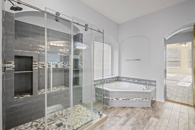 Building Photo - Stunning 4-Bedroom Rental Home with office...