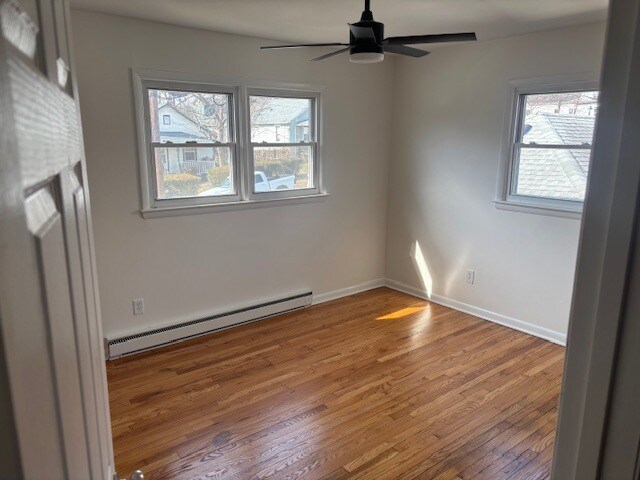 Building Photo - 809 Montrose Ave