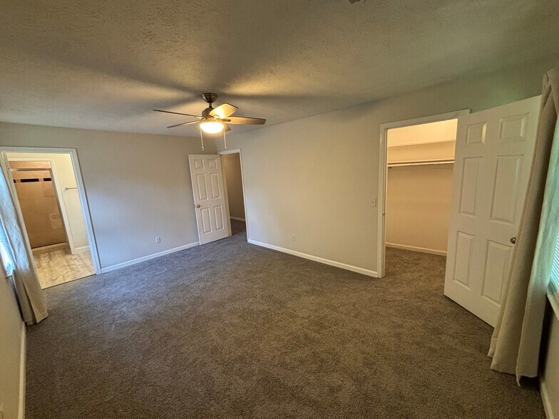 Master Bedroom - 1925 Mayfield Rd