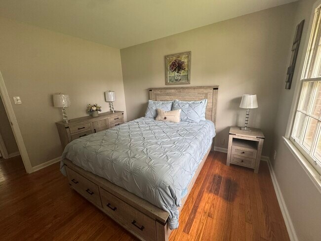 Building Photo - 3706 College Park Cir NW