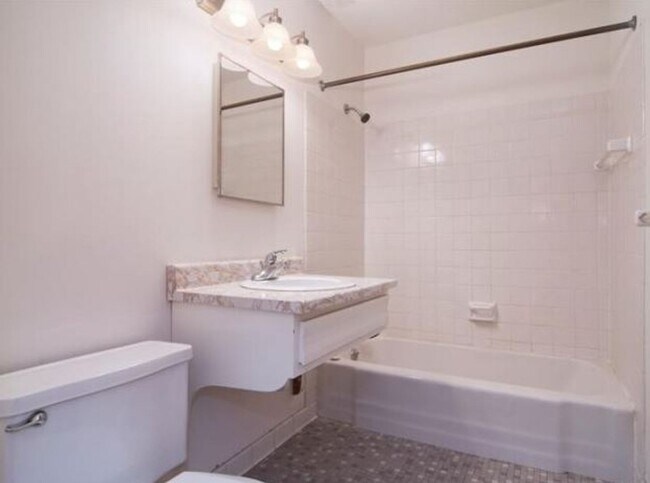 Interior Photo - Crosswoods Apartments