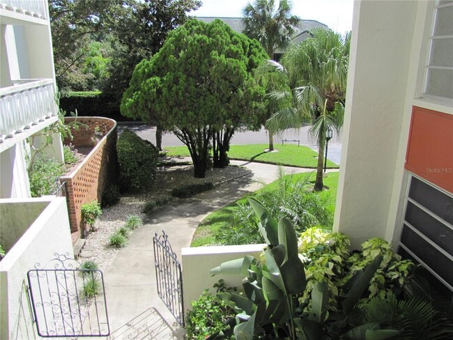 Building Photo - 2630 Pearce Dr