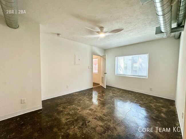 Building Photo - 629 E Armour Blvd