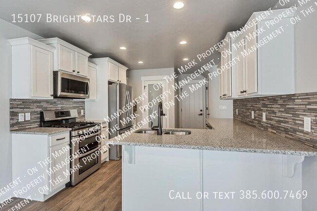 Building Photo - 15107 Bright Stars Dr