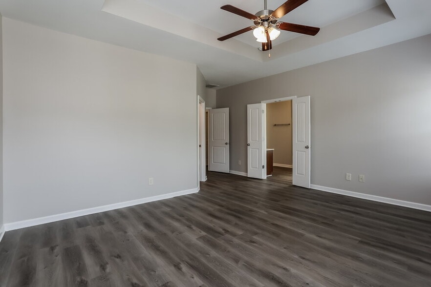 Building Photo - 216 Preserve Dr