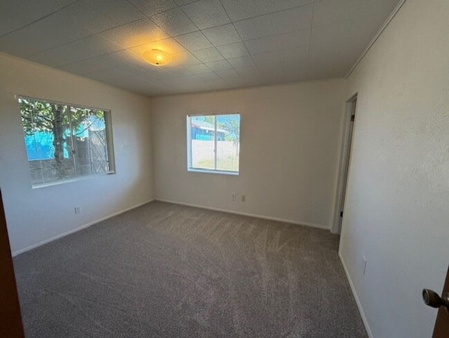 Building Photo - 418 W Gila St