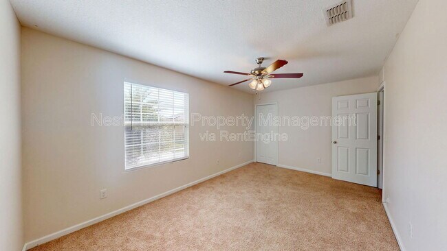 Building Photo - 5000 Magnolia Valley Dr
