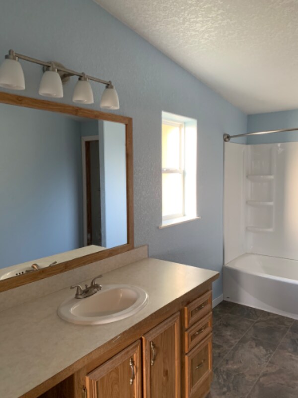 Building Photo - 276 Alpenridge Rd