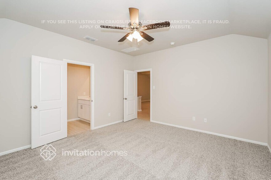 Building Photo - 444 Kaufman Dr