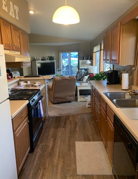 Building Photo - 573 Timber Creek Cir