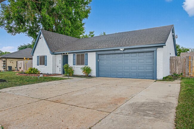 Building Photo - 6822 Dusty Dawn Dr