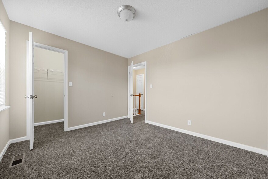 Building Photo - 261 Winters Ct