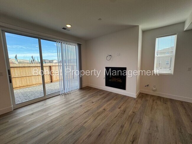 Building Photo - 3671 Pulsar Ln