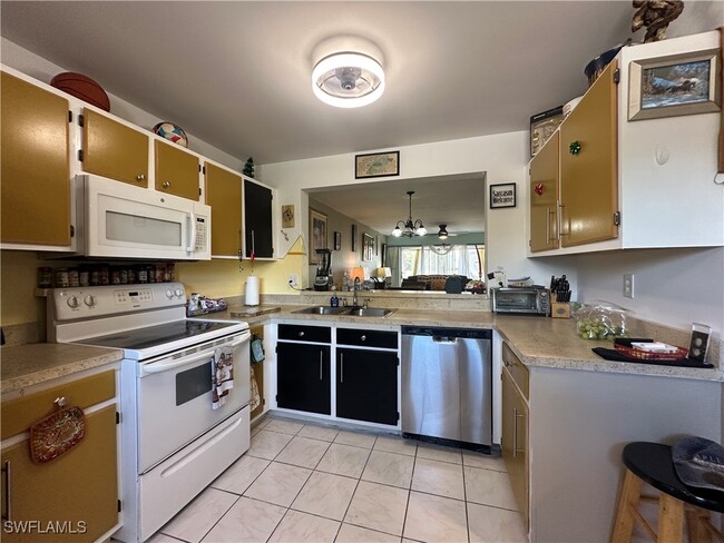 Building Photo - 1448 Churchill Cir